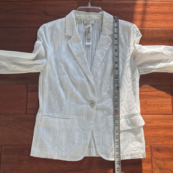 Chico's Women's White Patterned Blazer Size 0 - Picture 7 of 7